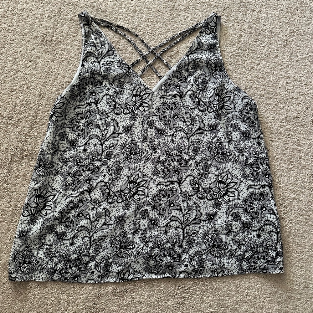 Express Shirt, Size Large, Black and White